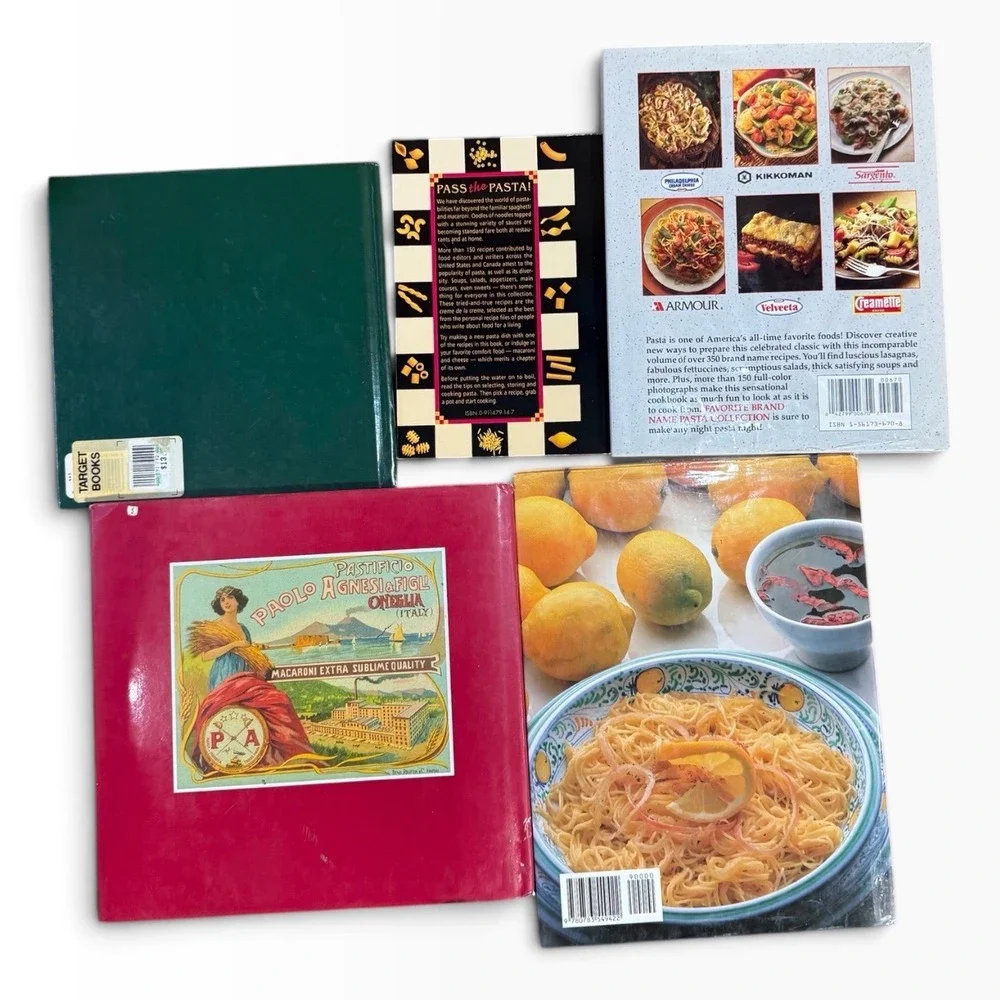 Vintage Pasta Cookbook Set bundle Italian Recipes kitchen decor  5pc